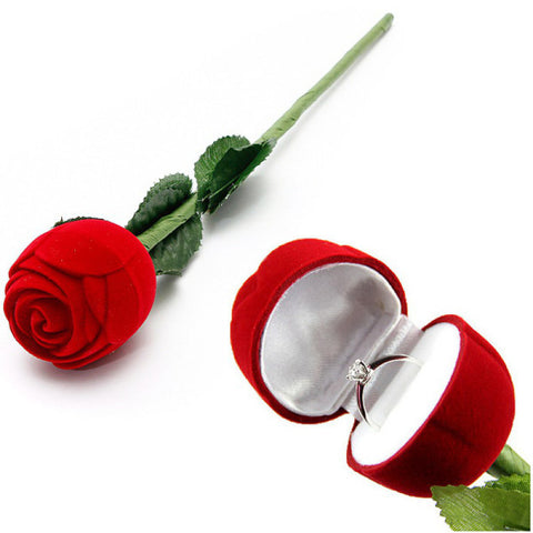 Designer Silver Pleated Ring With Velvet Red Rose Ring Box