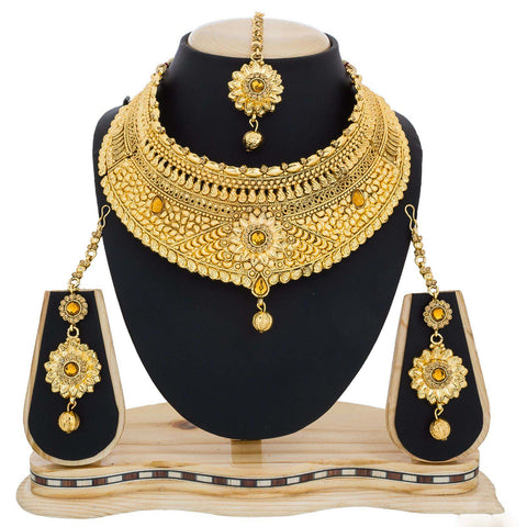 Trendy Heavy Necklace For Women Golden Neck Jewelry Online