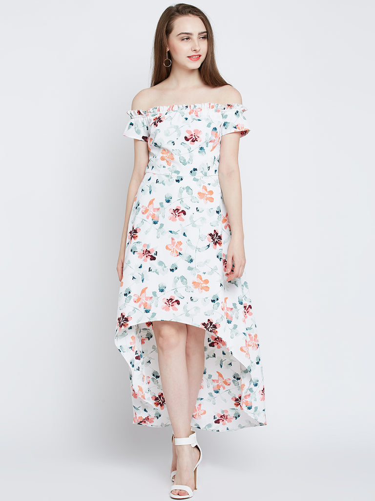 PAIGE - Just stand there and look pretty. Shop the Tevin Maxi Dress in White  Western Rose now: https://bit.ly/2XM0E6V | Facebook